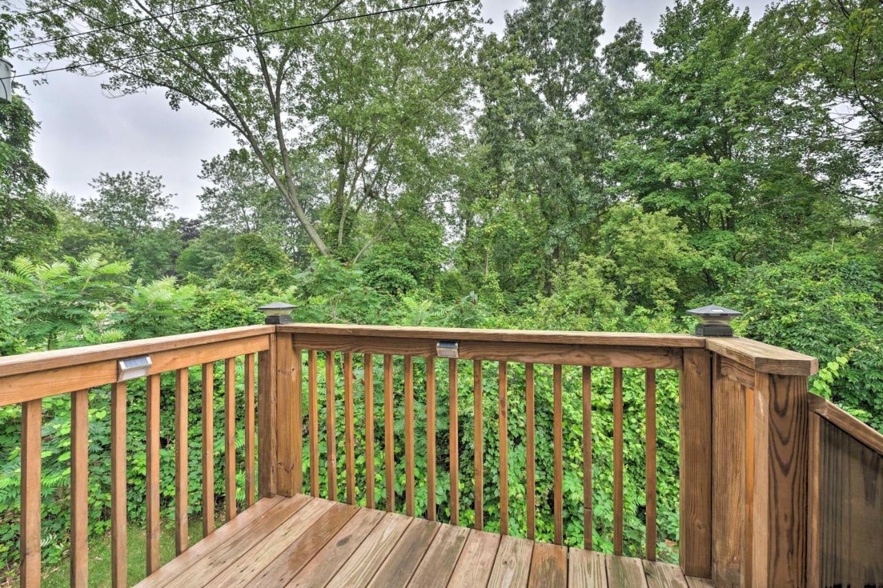 Benton Harbor Apt With Balcony And Shared Fire Pit Exteriör bild